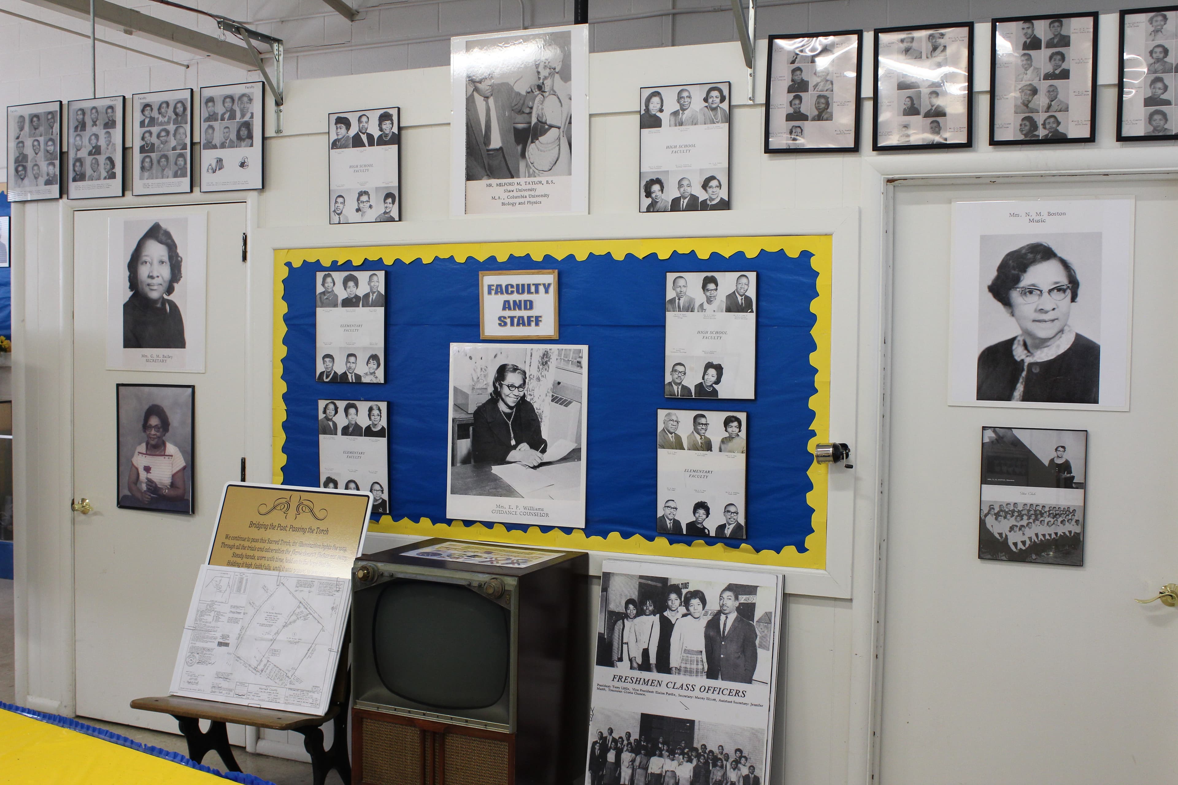 Photo gallery of former faculty and staff